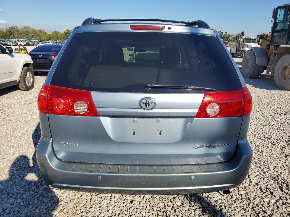 Продаж на аукціоні авто 2010 Toyota Sienna, vin: 5TDYK4CC0AS312697, номер лоту: 70467926
