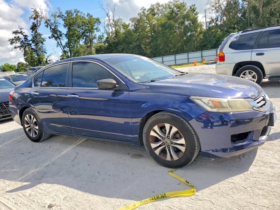 Продаж на аукціоні авто 2015 Honda Accord, vin: 1HGCR2F39FA247327, номер лоту: 69681636