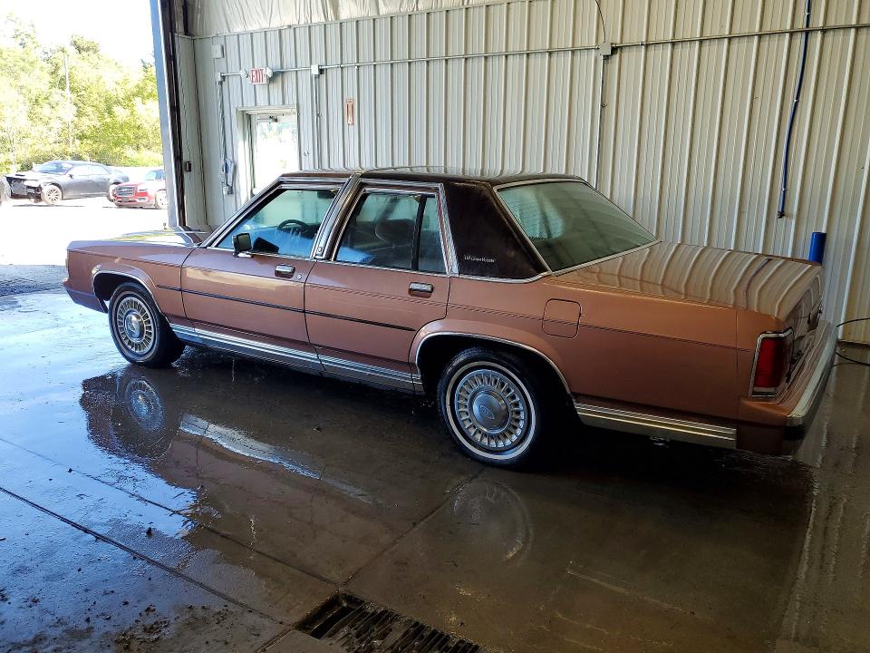 1991 Ford Crown Victoria მანქანა იყიდება აუქციონზე, vin: 2FACP73F6MX107052, აუქციონის ნომერი: 68106386