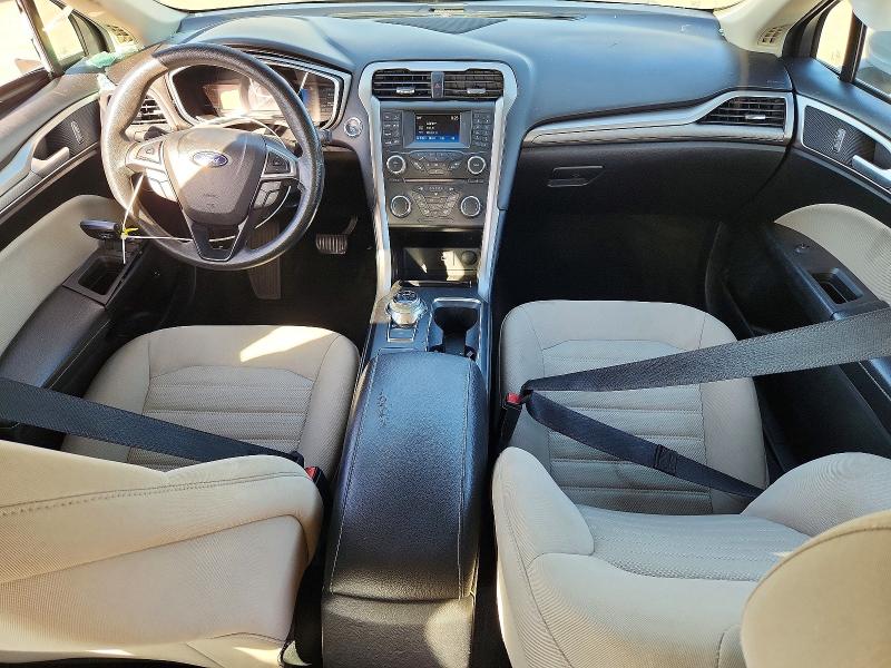 70702566 :رقم المزاد ، 3FA6P0UUXJR227125 vin ، 2018 Ford Fusion مزاد بيع