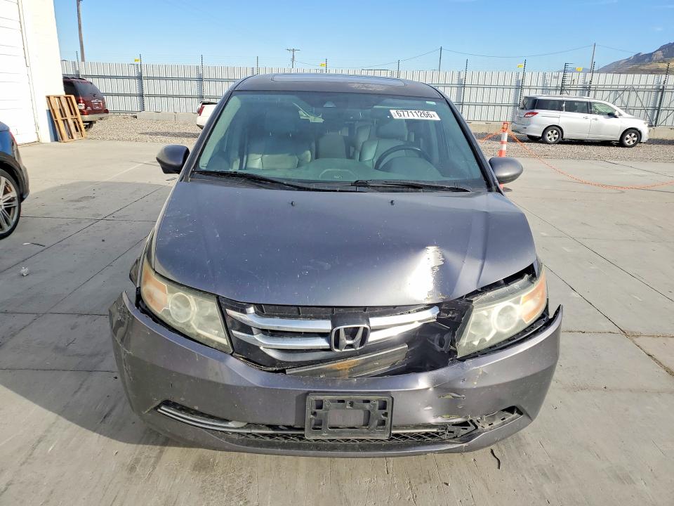 67711266 :رقم المزاد ، 5FNRL5H67EB123730 vin ، 2014 Honda Odyssey مزاد بيع