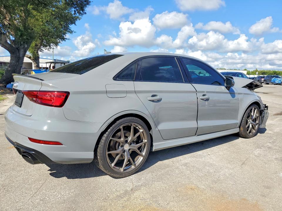 68853416 :رقم المزاد ، WUABWGFF0J1906367 vin ، 2018 Audi Rs3 مزاد بيع