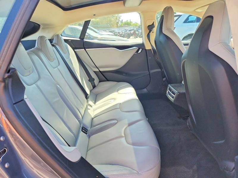 2013 Tesla Model S მანქანა იყიდება აუქციონზე, vin: 5YJSA1CN8DFP06336, აუქციონის ნომერი: 71207646