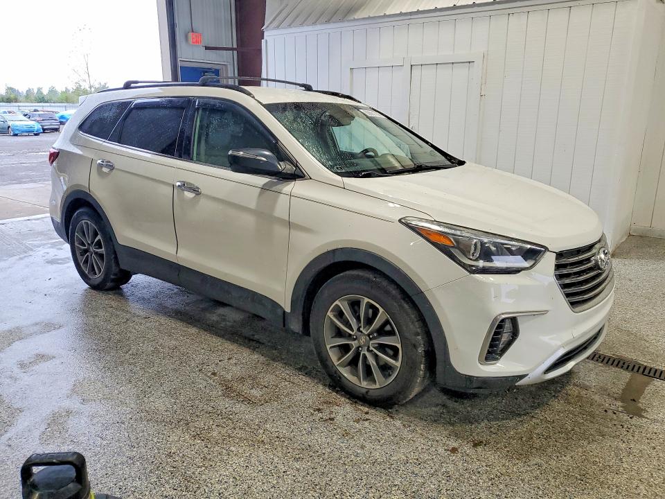 68661756 :رقم المزاد ، KM8SNDHF3HU174039 vin ، 2017 Hyundai Santa Fe مزاد بيع