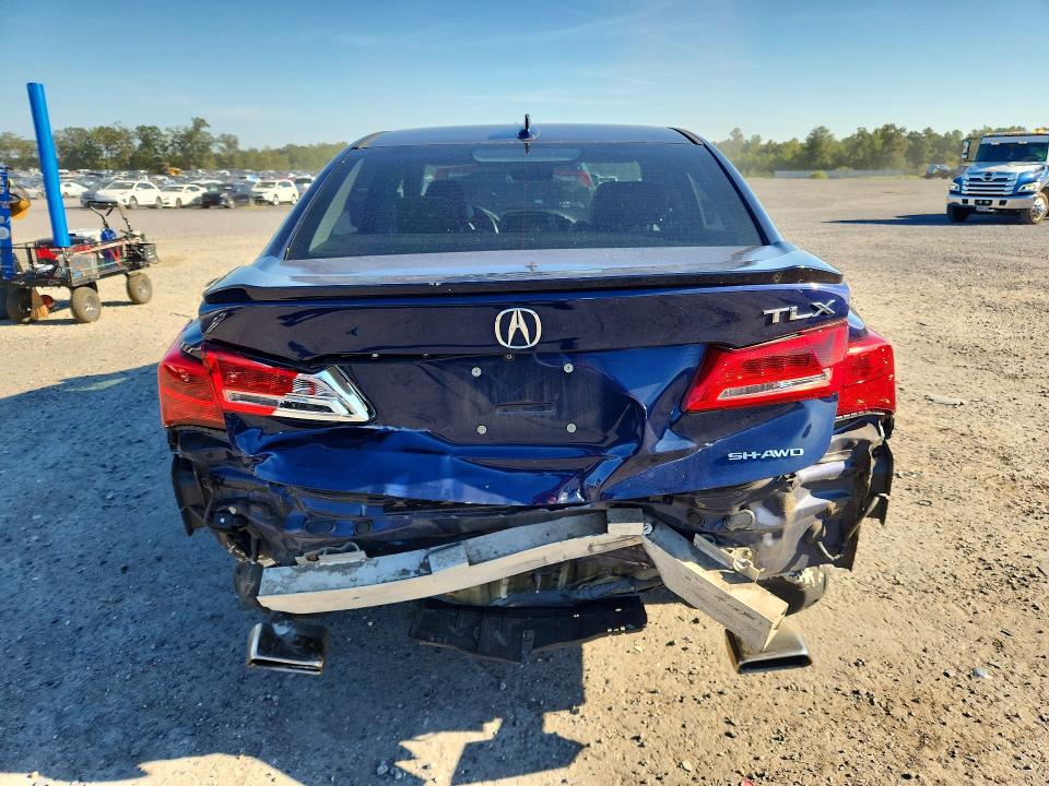 2018 Acura Tlx მანქანა იყიდება აუქციონზე, vin: 19UUB3F58JA002060, აუქციონის ნომერი: 68099526
