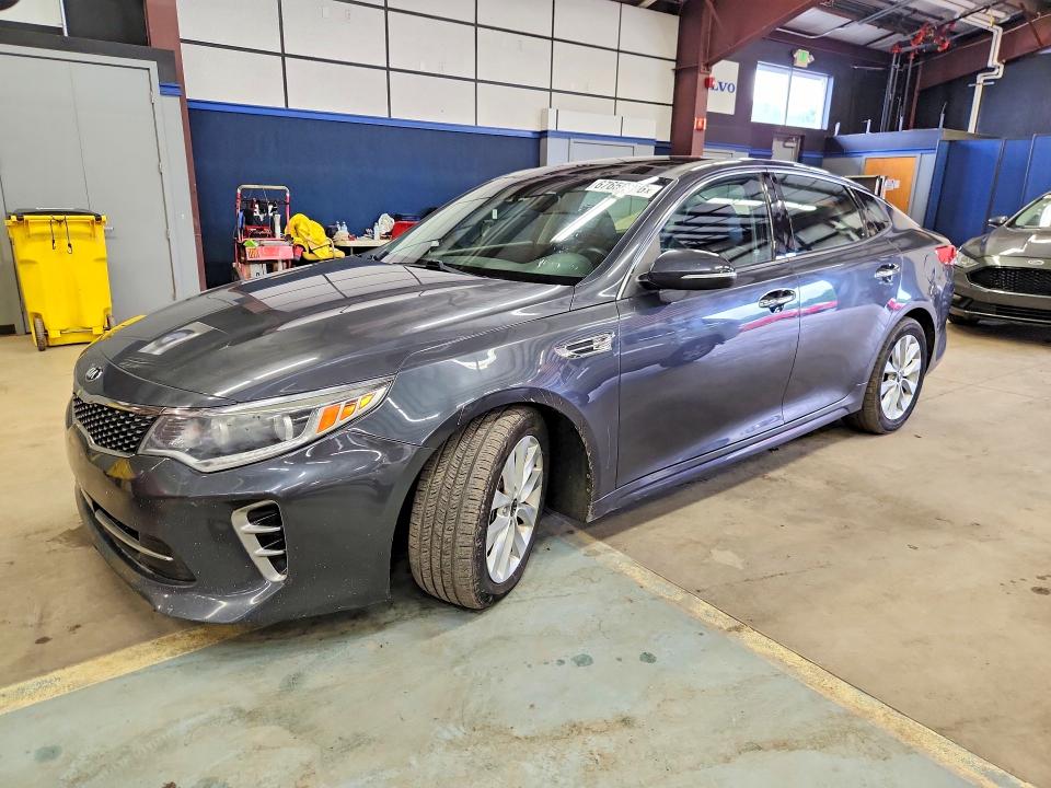 Auction sale of the 2017 Kia Optima, vin: 5XXGU4L3XHG144942, lot number: 67659676