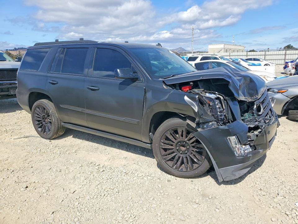 2015 Cadillac Escalade მანქანა იყიდება აუქციონზე, vin: 1GYS3CKJ5FR144231, აუქციონის ნომერი: 67375916