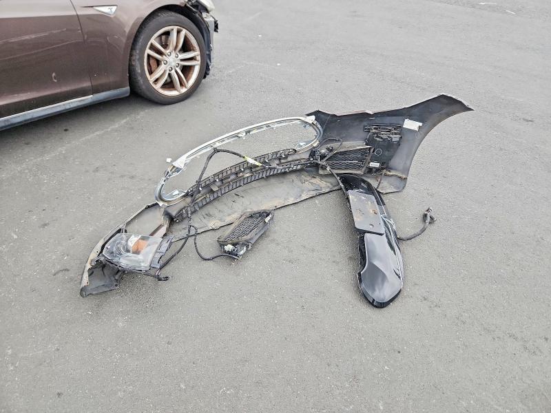 2014 Tesla Model S მანქანა იყიდება აუქციონზე, vin: 5YJSA1S17EFP29414, აუქციონის ნომერი: 68040556