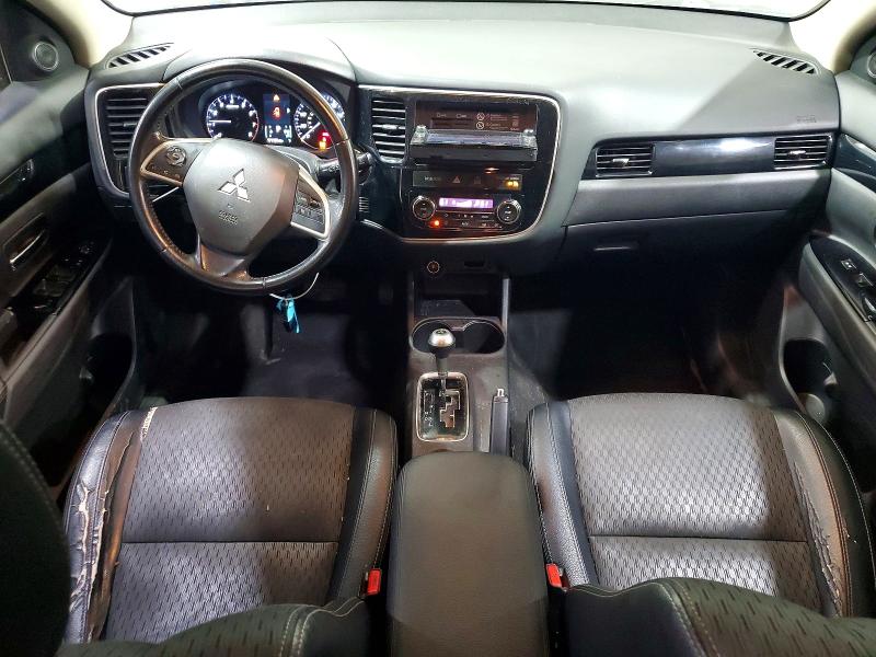 67168526 :رقم المزاد ، JA4AZ3A3XFZ011154 vin ، 2015 Mitsubishi Outlander مزاد بيع