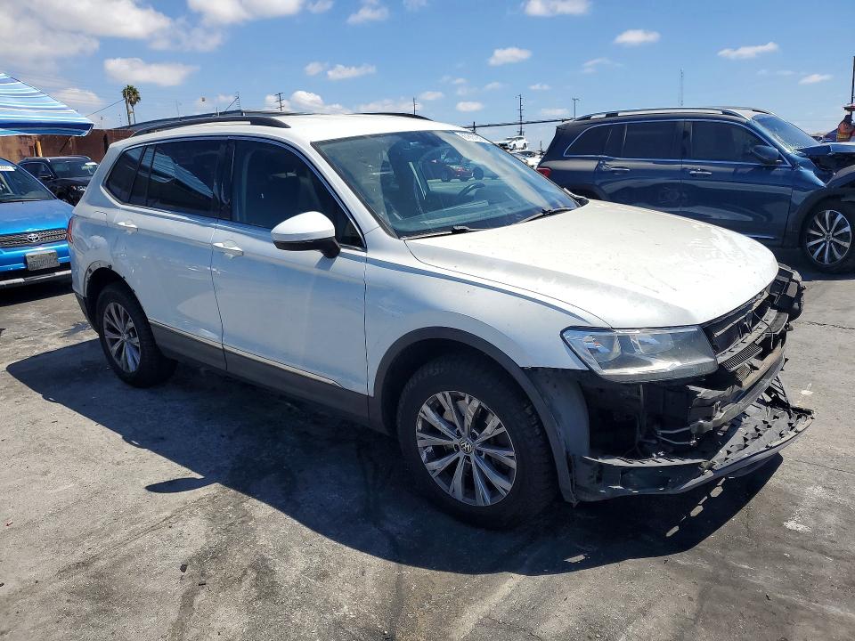 Продаж на аукціоні авто 2018 Volkswagen Tiguan, vin: 3VV3B7AX2JM074161, номер лоту: 67867966