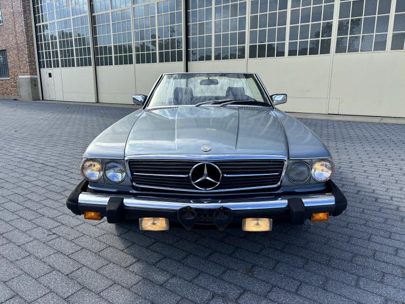69641226 :رقم المزاد ، WDBBA45A4CB016031 vin ، 1982 Mercedes-benz 380 مزاد بيع