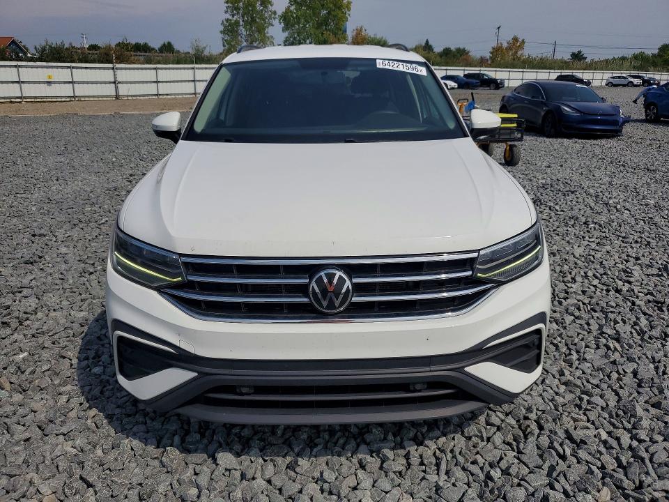Продаж на аукціоні авто 2022 Volkswagen Tiguan, vin: 3VV1B7AX9NM159320, номер лоту: 64221596