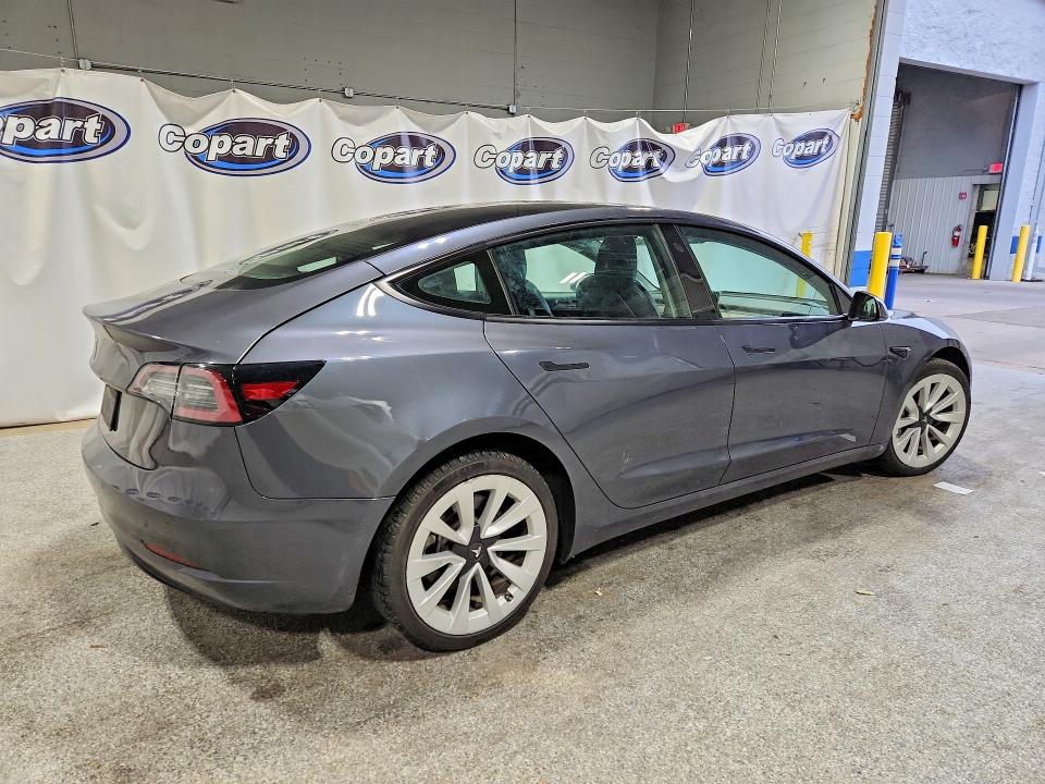 Продажа на аукционе авто 2022 Tesla Model 3, vin: 5YJ3E1EAXNF185690, номер лота: 70330496