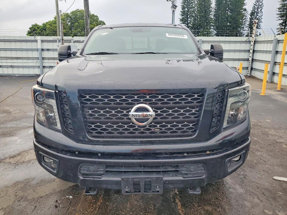 68200856 :رقم المزاد ، 1N6BA1F48JN520146 vin ، 2018 Nissan Titan Xd مزاد بيع