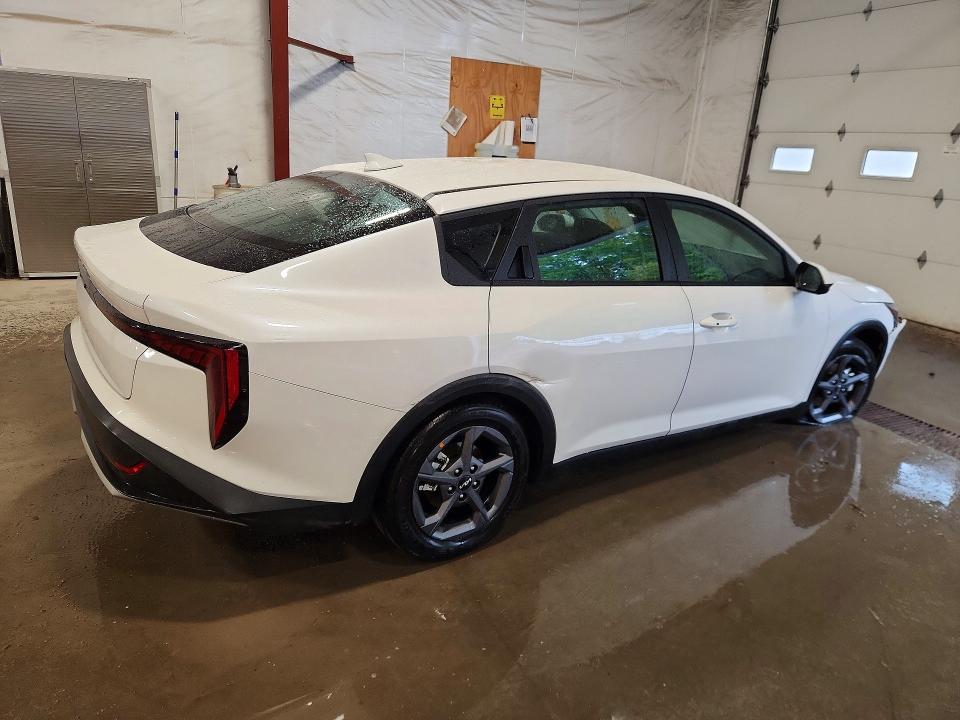 2026 Kia K4 მანქანა იყიდება აუქციონზე, vin: 3KPFT4DEXTE356739, აუქციონის ნომერი: 70785356