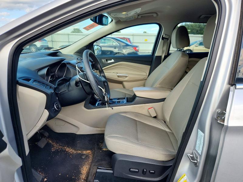 67728856 :رقم المزاد ، 1FMCU9GD0HUF00643 vin ، 2017 Ford Escape مزاد بيع