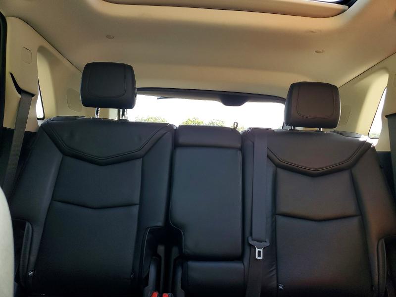 69780706 :رقم المزاد ، 1GYKNFRS2KZ131537 vin ، 2019 Cadillac Xt5 مزاد بيع