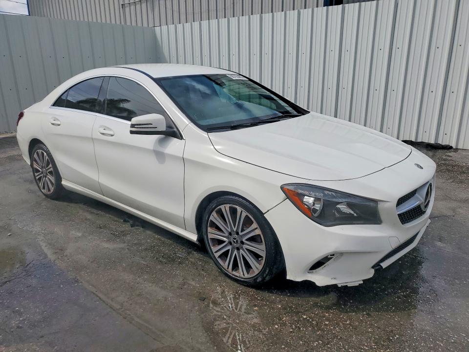 68793486 :رقم المزاد ، WDDSJ4EB5JN678728 vin ، 2018 Mercedes-benz Cla مزاد بيع