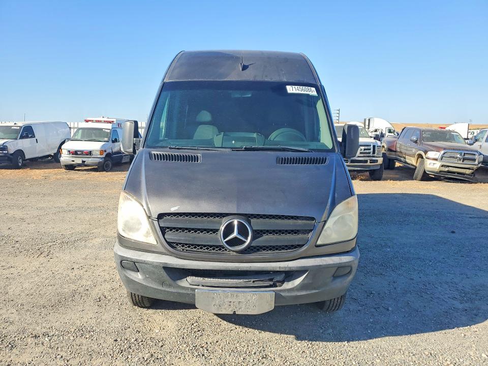 Продаж на аукціоні авто 2011 Mercedes-benz Sprinter, vin: WD3PF4CC2B5610105, номер лоту: 71456086