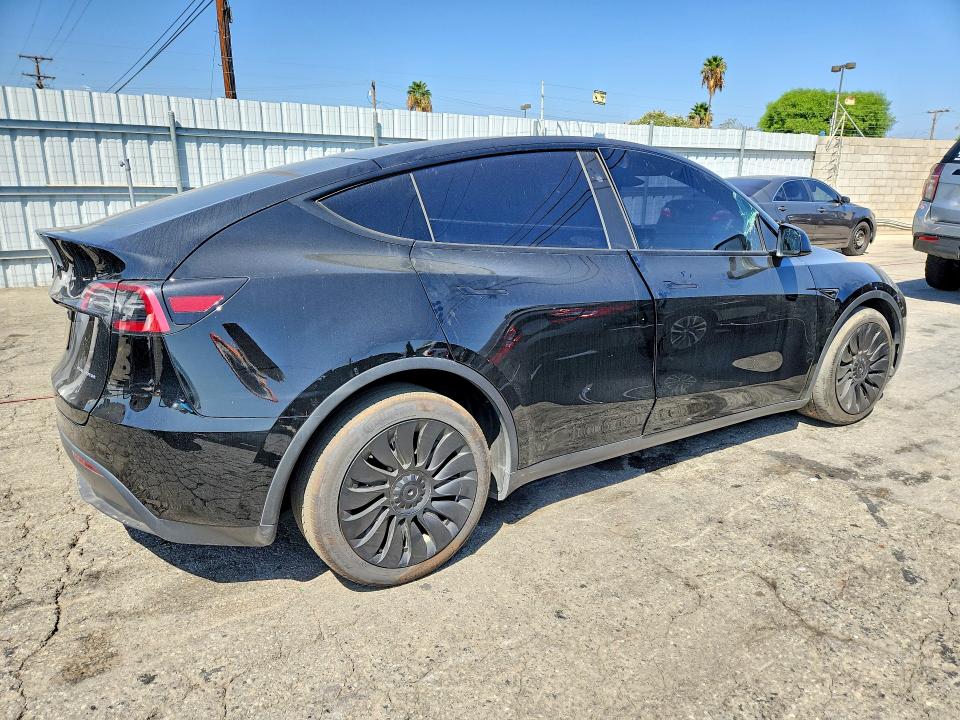 2023 Tesla Model Y მანქანა იყიდება აუქციონზე, vin: 7SAYGAEE0PF941889, აუქციონის ნომერი: 68991136