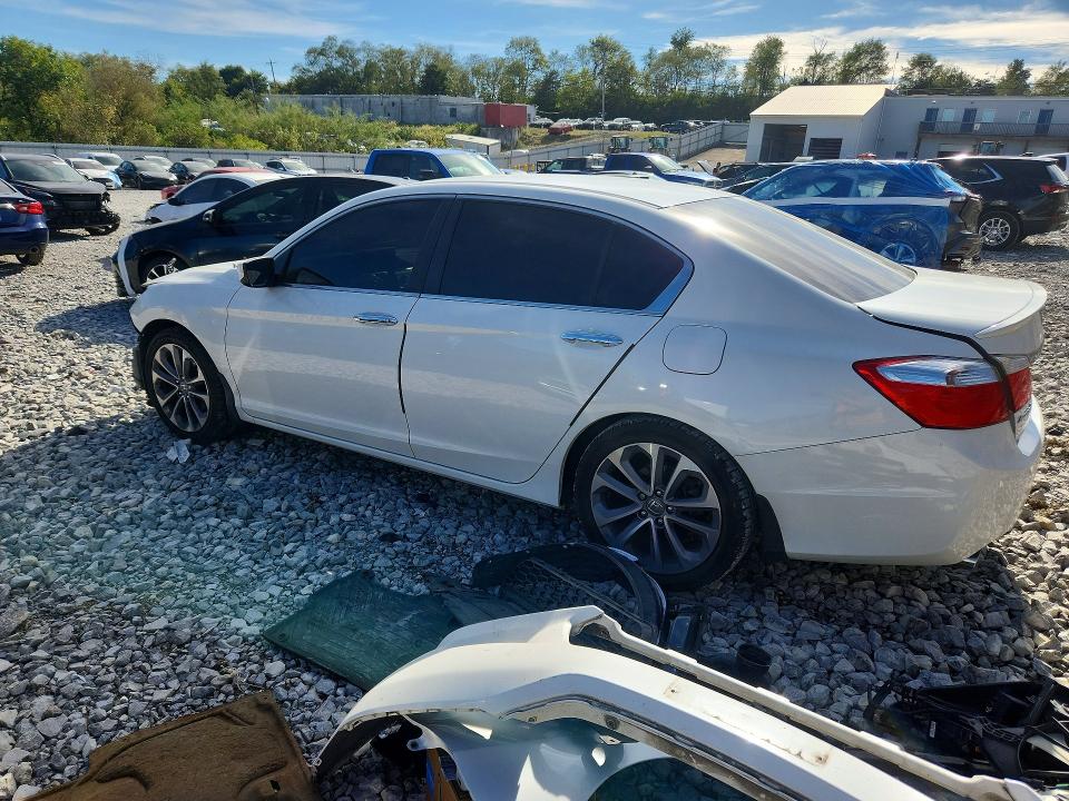 70490286 :رقم المزاد ، 1HGCR2F50FA130480 vin ، 2015 Honda Accord مزاد بيع
