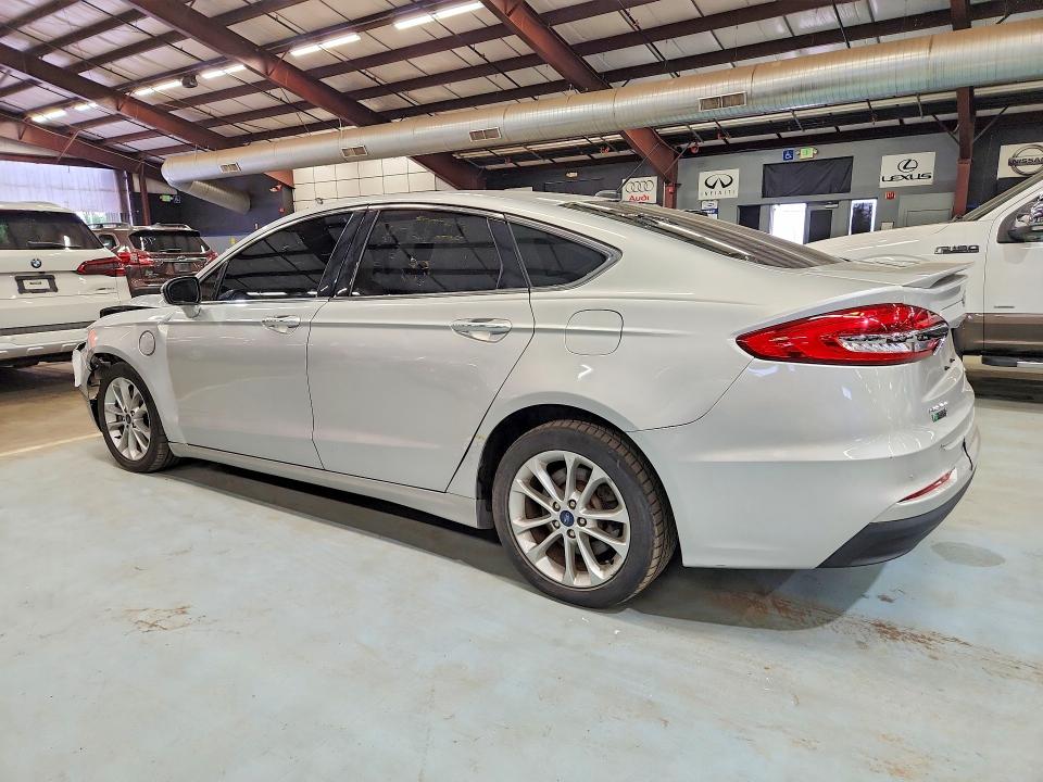 70507056 :رقم المزاد ، 3FA6P0SU9KR157394 vin ، 2019 Ford Fusion مزاد بيع