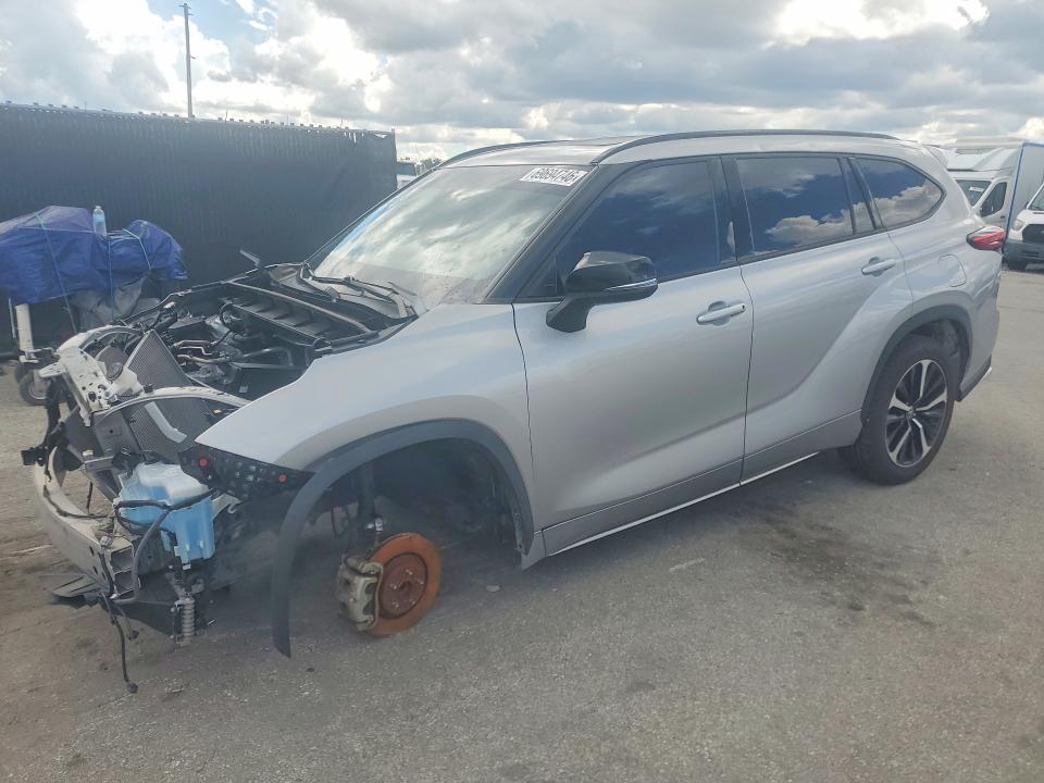 69694746 :رقم المزاد ، 5TDLZRAH5NS116908 vin ، 2022 Toyota Highlander مزاد بيع