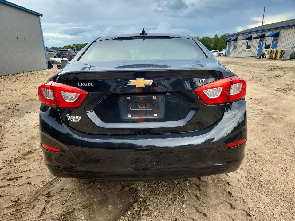 2018 Chevrolet Cruze მანქანა იყიდება აუქციონზე, vin: 1G1BE5SM8J7235285, აუქციონის ნომერი: 67890346