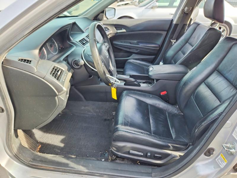 69801956 :رقم المزاد ، 1HGCP2F63BA001741 vin ، 2011 Honda Accord مزاد بيع