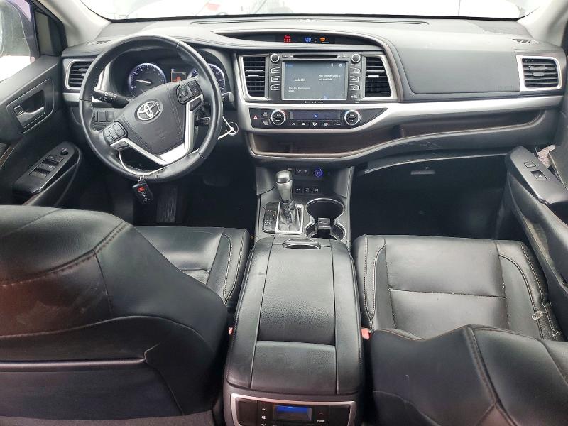 69612066 :رقم المزاد ، 5TDJZRFH3JS555325 vin ، 2018 Toyota Highlander مزاد بيع