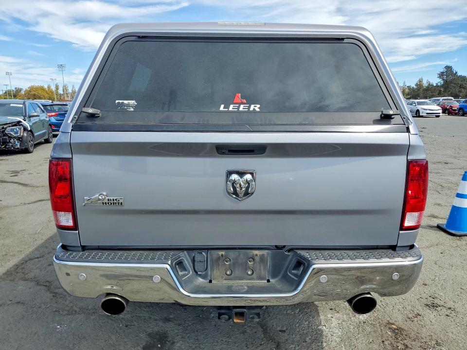2019 Ram 1500 Classic მანქანა იყიდება აუქციონზე, vin: 1C6RR6LTXKS604076, აუქციონის ნომერი: 70050906