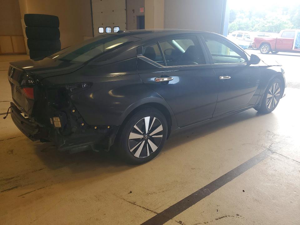 67962366 :رقم المزاد ، 1N4BL4DV5NN323098 vin ، 2022 Nissan Altima مزاد بيع