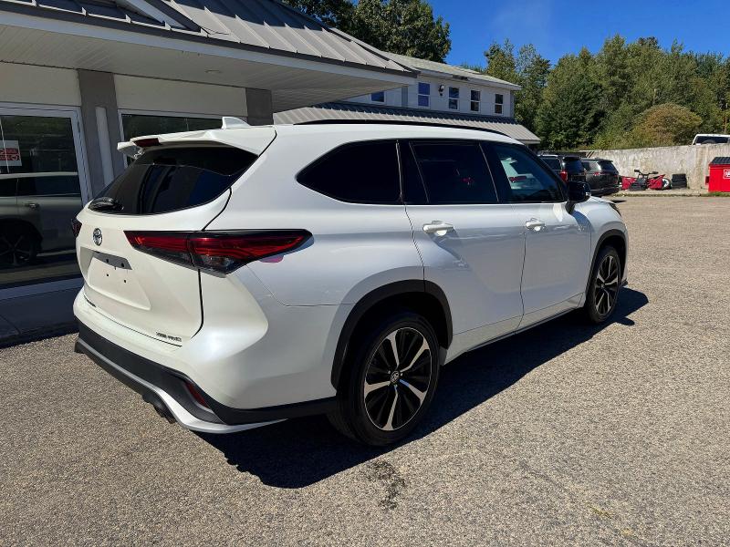 Aukcja sprzedaży 2021 Toyota Highlander, vin: 5TDJZRBH1MS070028        , numer aukcji: 69391186