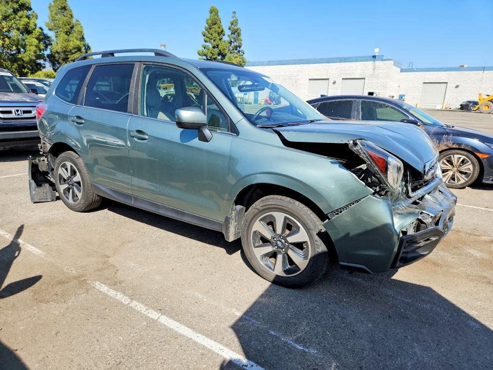 69354546 :رقم المزاد ، JF2SJARC5HH429917 vin ، 2017 Subaru Forester مزاد بيع