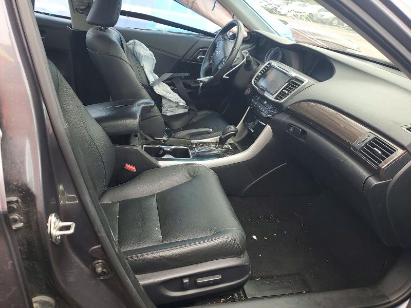 Продажа на аукционе авто 2017 Honda Accord, vin: 1HGCR2F85HA024393, номер лота: 67385066