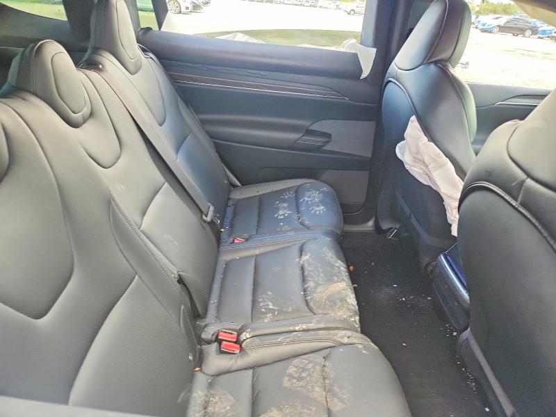 67982056 :رقم المزاد ، 7SAXCDE57NF364445 vin ، 2022 Tesla Model X مزاد بيع