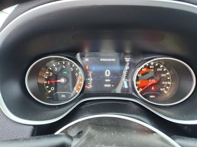 70339626 :رقم المزاد ، 3C4NJDBB6JT255748 vin ، 2018 Jeep Compass مزاد بيع