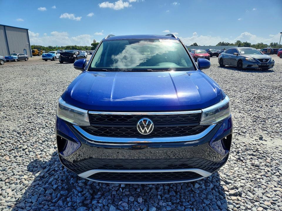 69087356 :رقم المزاد ، 3VVSX7B22RM121975 vin ، 2024 Volkswagen Taos مزاد بيع
