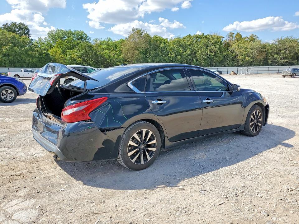 Продажа на аукционе авто 2018 Nissan Altima, vin: 1N4AL3AP2JC170097, номер лота: 68613496