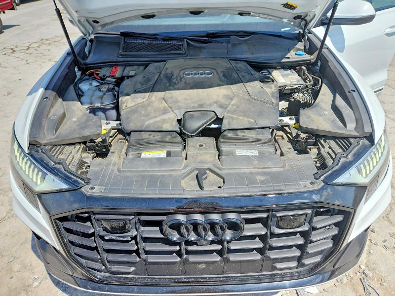 68224846 :رقم المزاد ، WA1EVAF18MD032443 vin ، 2021 Audi Q8 مزاد بيع