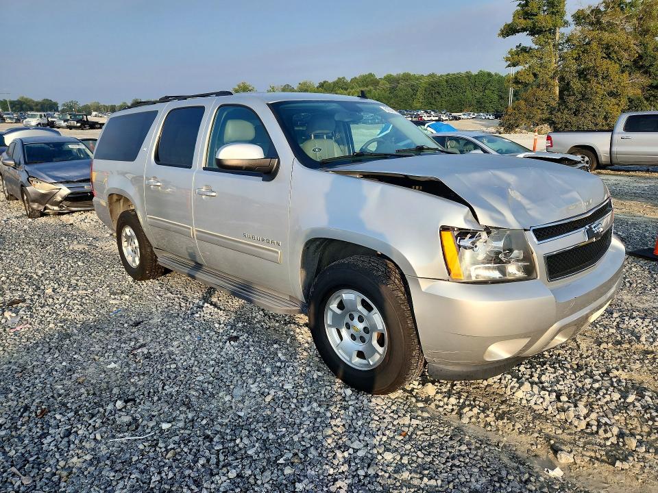 69041246 :رقم المزاد ، 1GNSCJE04BR346332 vin ، 2011 Chevrolet Suburban مزاد بيع