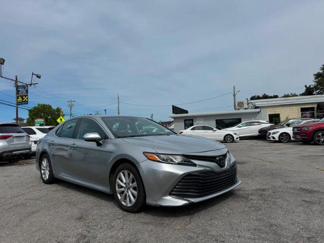 71096876 :رقم المزاد ، 4T1B11HK9KU796255 vin ، 2019 Toyota Camry مزاد بيع
