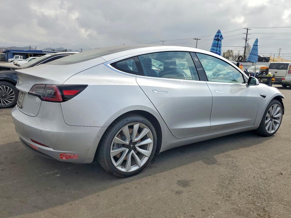 Продажа на аукционе авто 2017 Tesla Model 3, vin: 5YJ3E1EA5HF001874, номер лота: 69427176