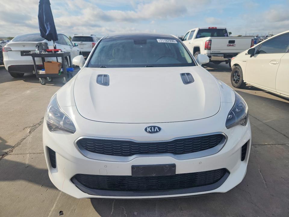 71182996 :رقم المزاد ، KNAE25LA0J6021377 vin ، 2018 Kia Stinger مزاد بيع