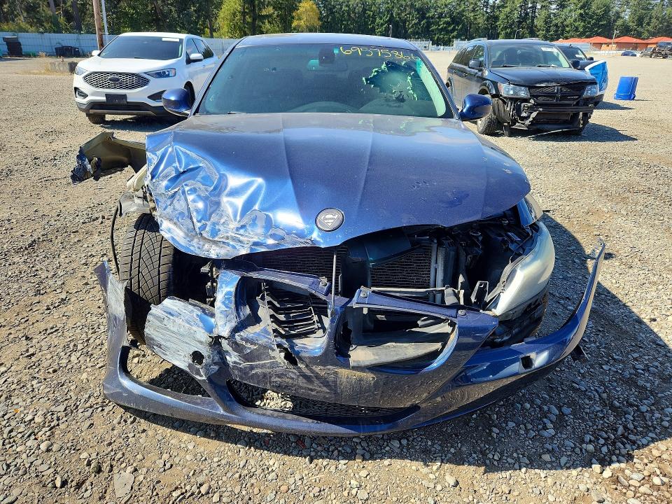 69575866 :رقم المزاد ، WBAPK7C50BA817441 vin ، 2011 Bmw 328 مزاد بيع