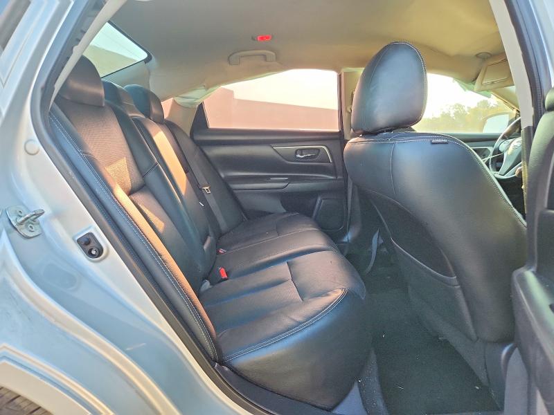 Продажа на аукционе авто 2018 Nissan Altima, vin: 1N4AL3APXJC199363, номер лота: 69082306