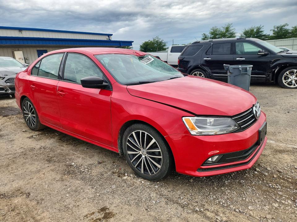 67522966 :رقم المزاد ، 3VWD17AJ0GM282627 vin ، 2016 Volkswagen Jetta مزاد بيع