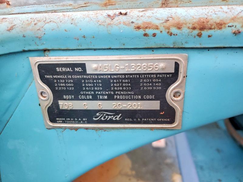 1955 Ford Custom Deluxe მანქანა იყიდება აუქციონზე, vin: A5LG132856, აუქციონის ნომერი: 70321316