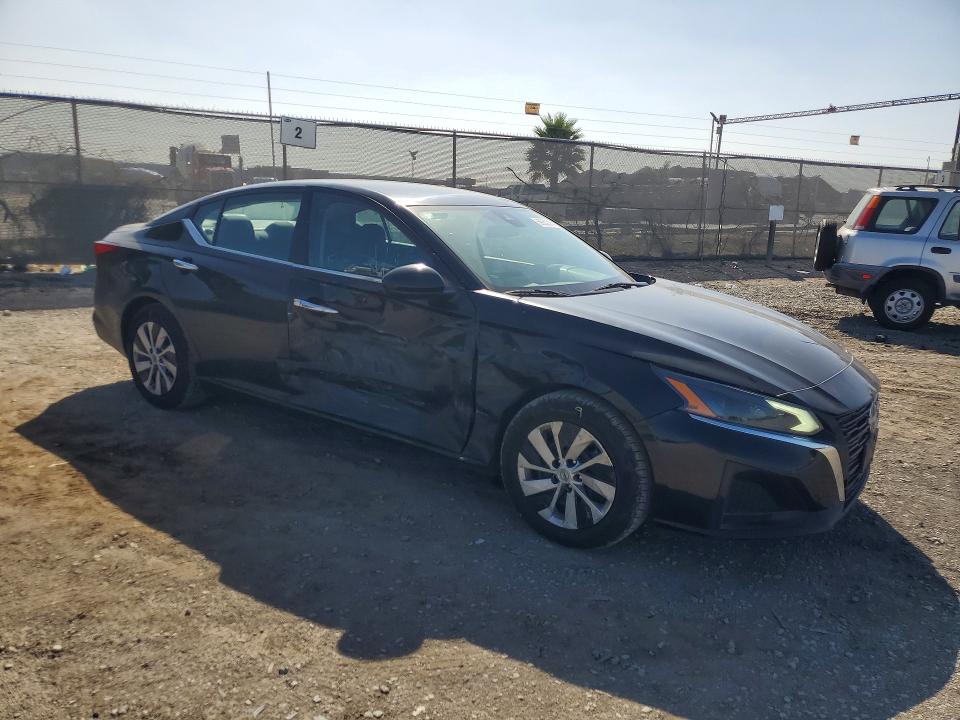69053316 :رقم المزاد ، 1N4BL4BV7PN352446 vin ، 2023 Nissan Altima مزاد بيع