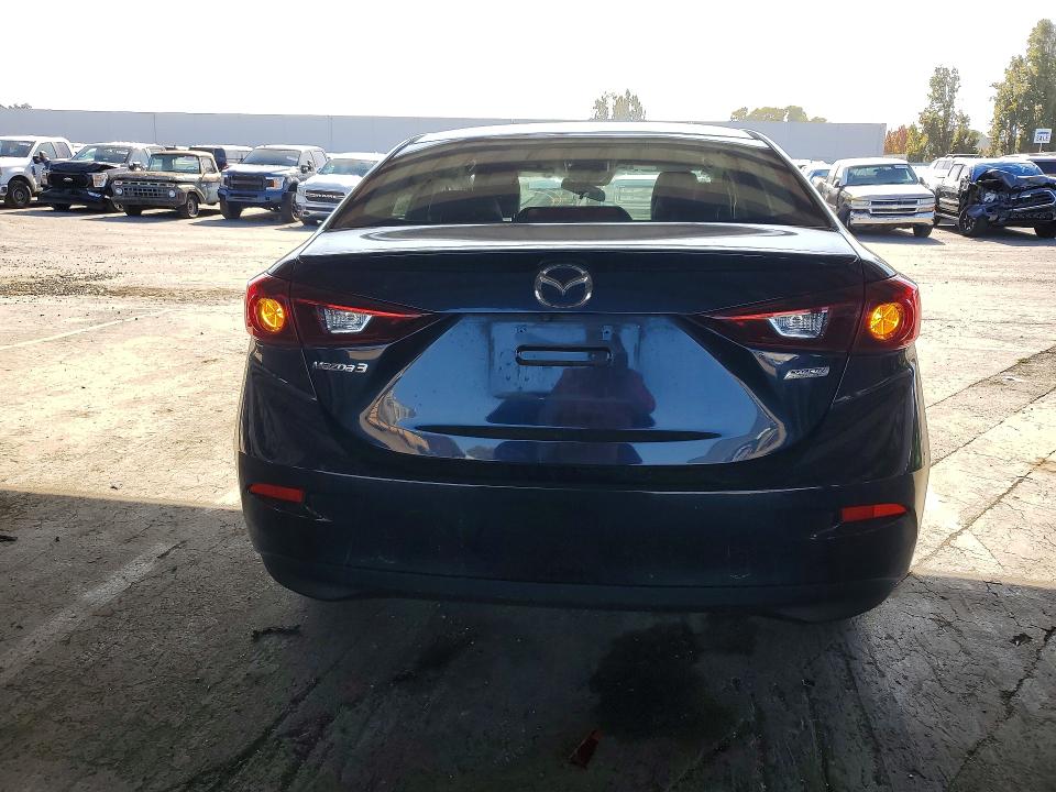 Продаж на аукціоні авто 2018 Mazda 3, vin: 3MZBN1V33JM191380, номер лоту: 69157336